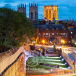 Night falls in York - Slawek Staszczuk